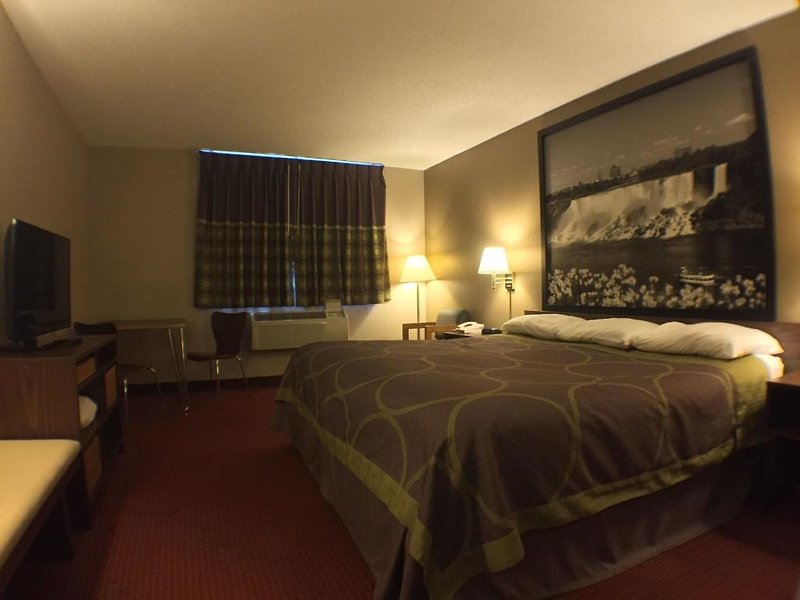 Super 8 Niagara Falls / Buffalo Area 3
