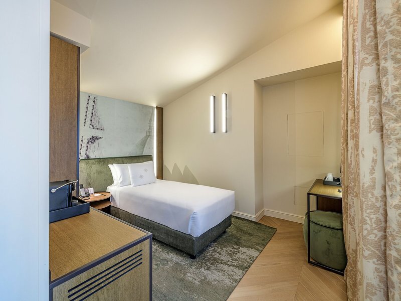 Montebello Splendid 22