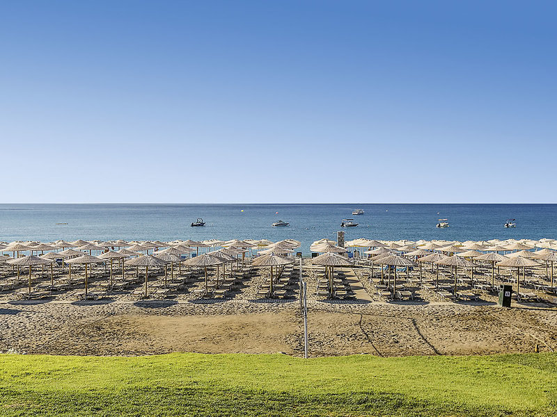 Costa Lindia Beach 6