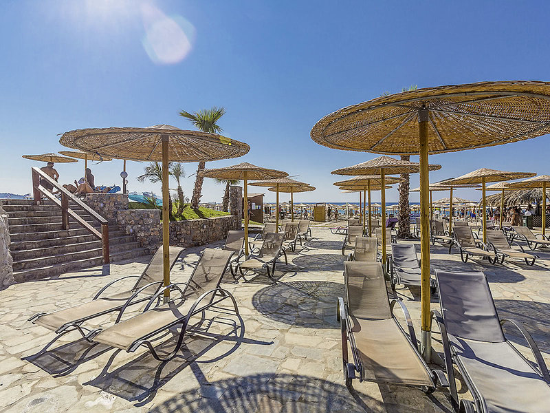 Costa Lindia Beach Resort 9
