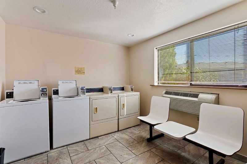 Super 8 Twin Falls
