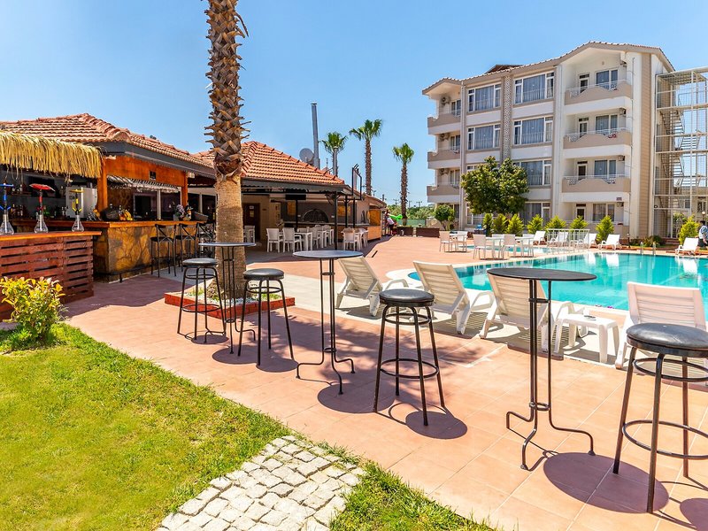 New Garden Apart Hotel 15