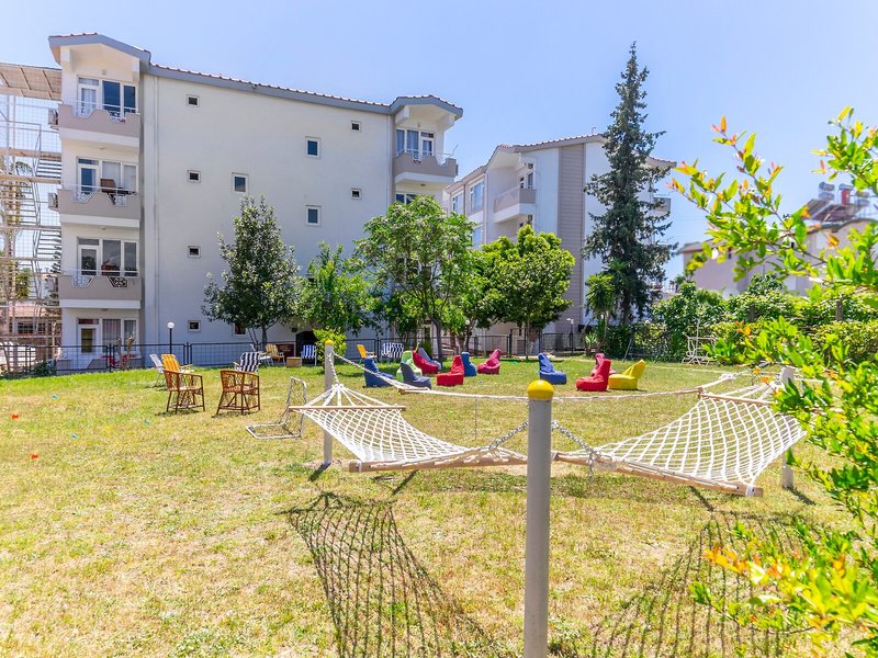 New Garden Apart Hotel 26