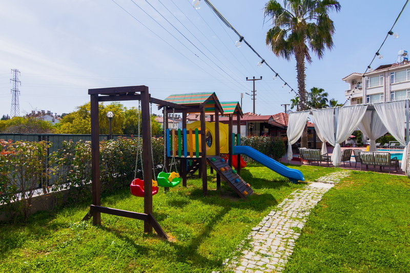 New Garden Luna Side Apart Hotel 9