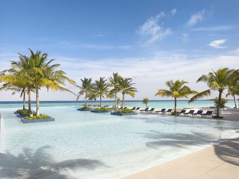 Paradise Island Resort & Spa 7