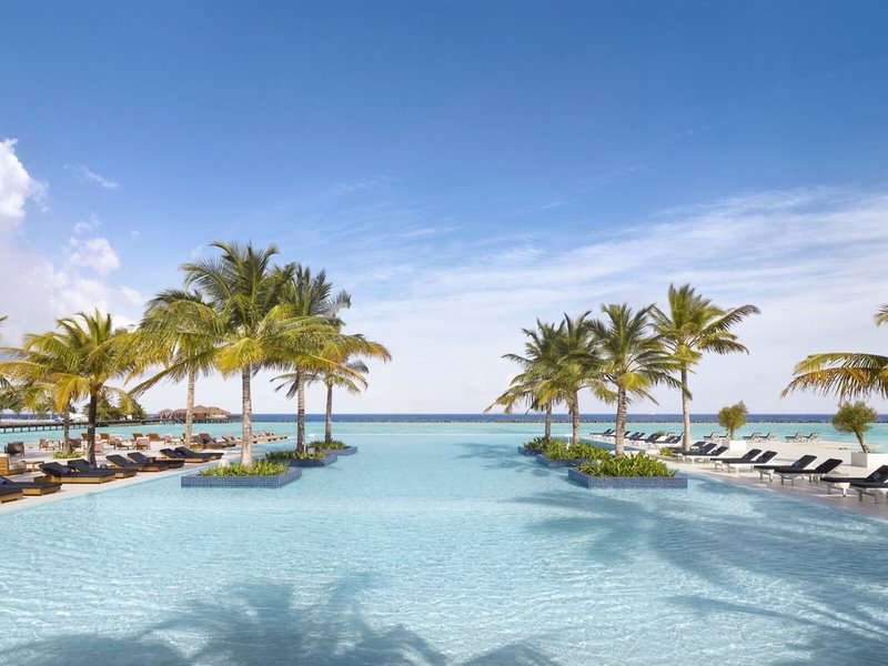 Paradise Island Resort & Spa 10