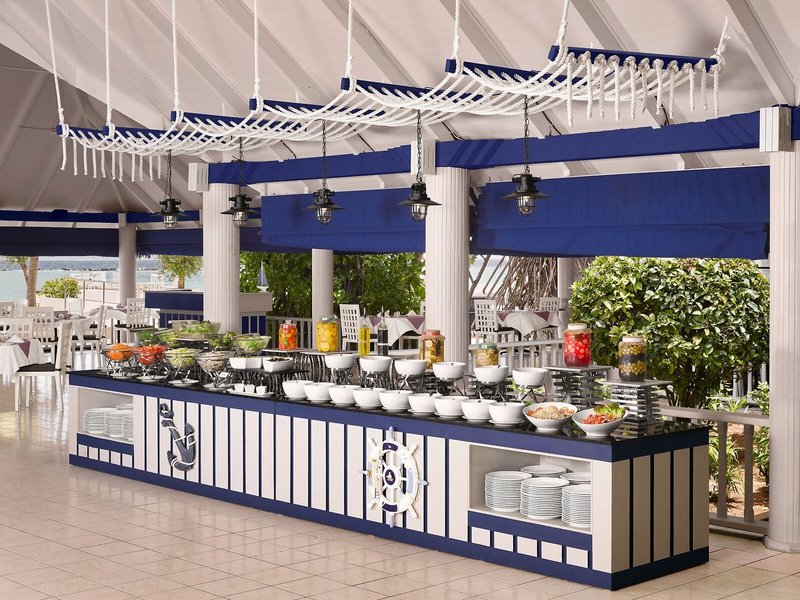 Paradise Island Resort & Spa 13