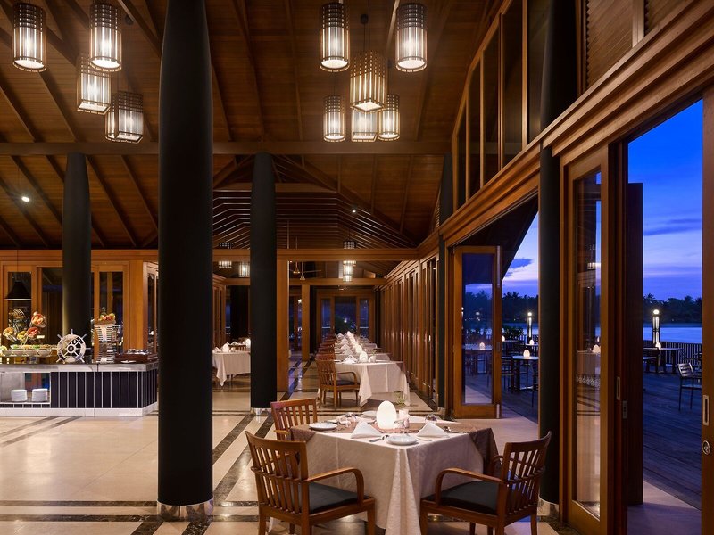 Paradise Island Resort & Spa 18