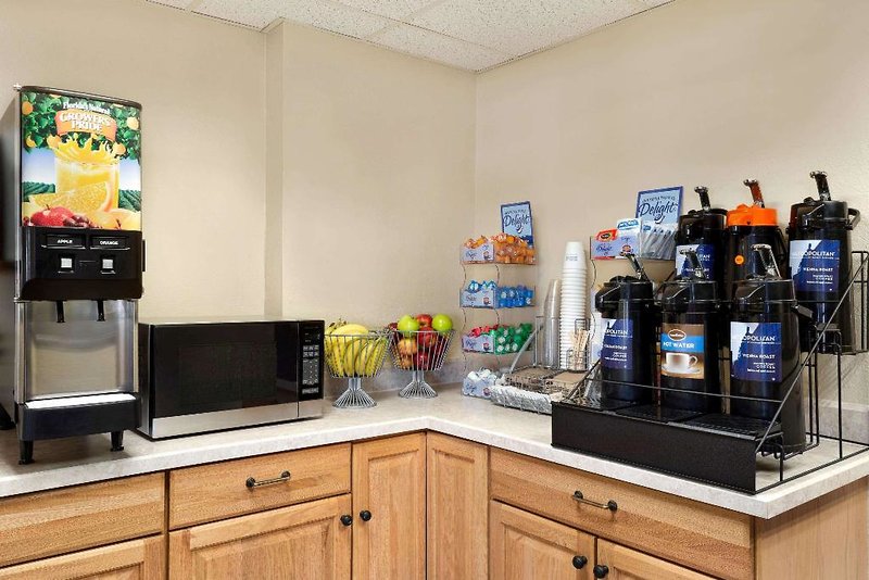 Super 8 by Wyndham Columbus