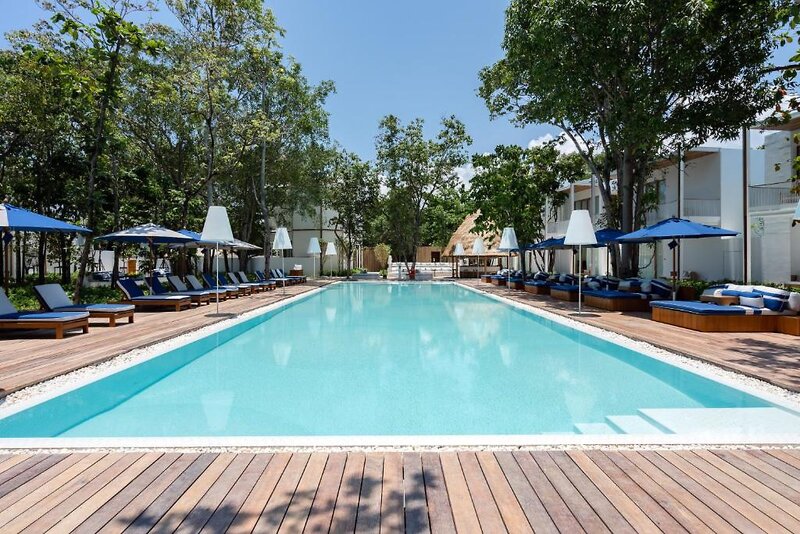 SALA Samui Chaweng Beach Resort 5