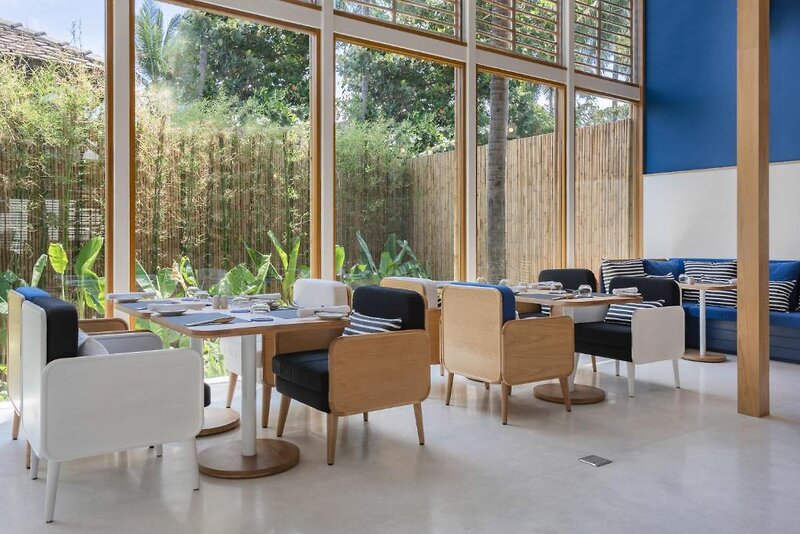 SALA Samui Chaweng Beach Resort 9