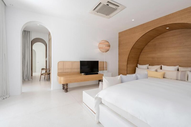 SALA Samui Chaweng Beach Resort 13