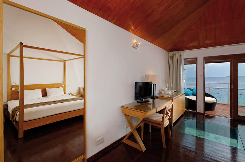 Embudu Village Resort 10