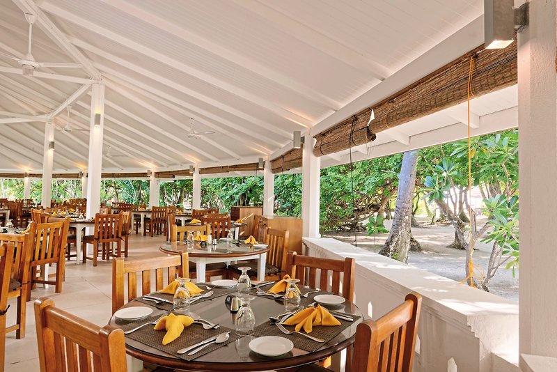 Embudu Village Resort 13