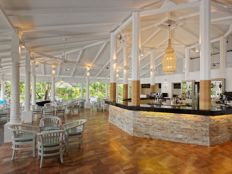 Embudu Village Resort 12