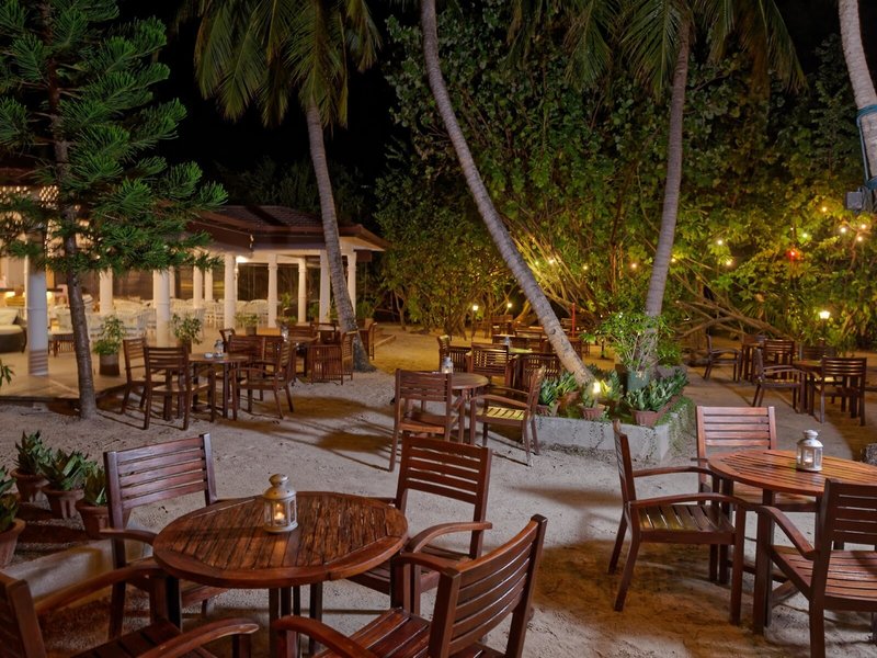 Embudu Village Resort 15