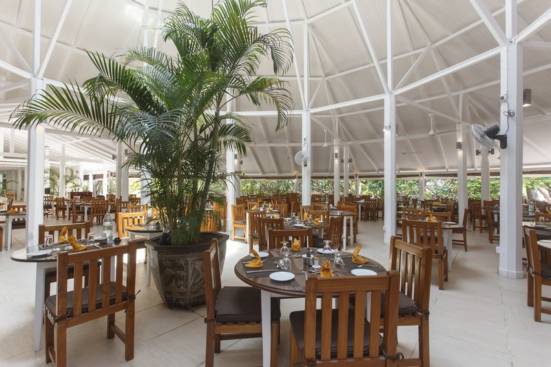 Embudu Village Resort 5