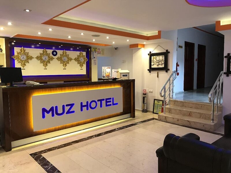 Muz Hotel 2