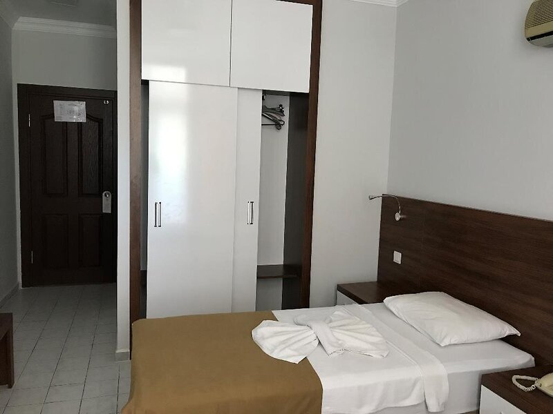 Muz Hotel 6