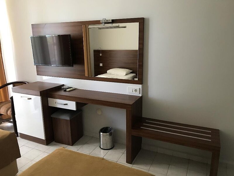 Muz Hotel 7