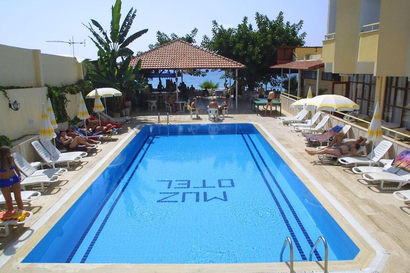 Muz Hotel 10