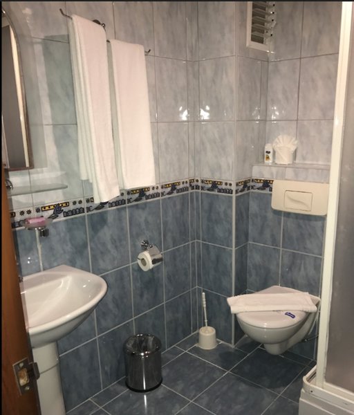 Muz Hotel 4
