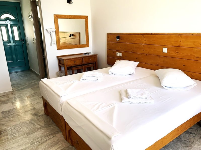 Mykali Hotel 8