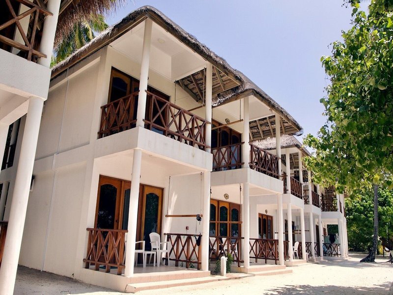 Fihalhohi Island Resort 4