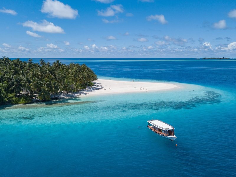Fihalhohi Island Resort 9
