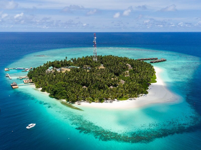Fihalhohi Island Resort 12