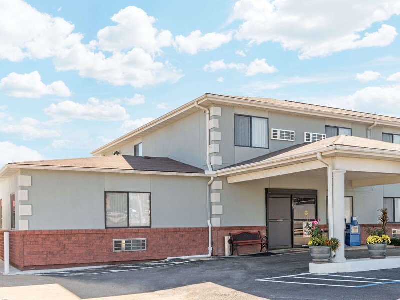 Super 8 Poplar Bluff Missouri
