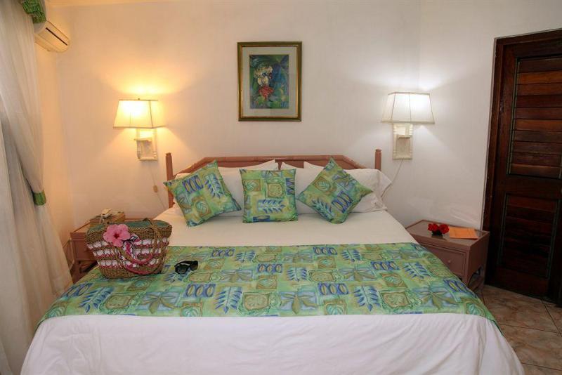 Negril Treehouse Resort 5