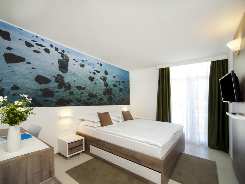 smartline Bluesun Neptun 37