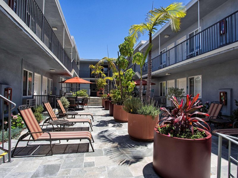 SureStay Hotel by Best Western Santa Monica 3