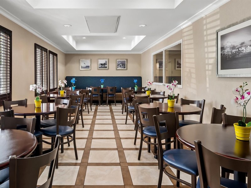 SureStay Hotel by Best Western Santa Monica 14