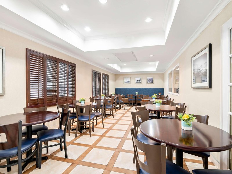 SureStay Hotel by Best Western Santa Monica 16