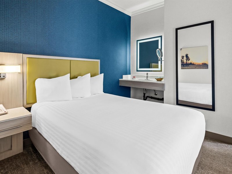 SureStay Hotel by Best Western Santa Monica 22