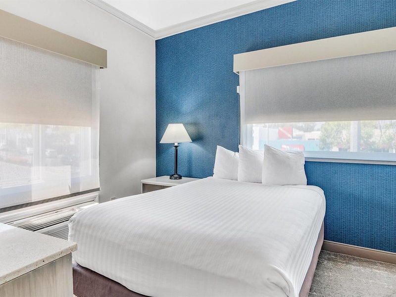 SureStay Hotel by Best Western Santa Monica 24