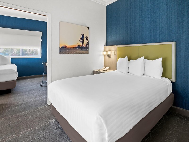 SureStay Hotel by Best Western Santa Monica 26