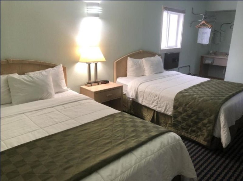 Travelodge by Wyndham Seattle North of Downtown 4
