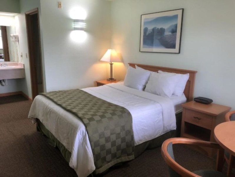 Travelodge by Wyndham Seattle North of Downtown 5