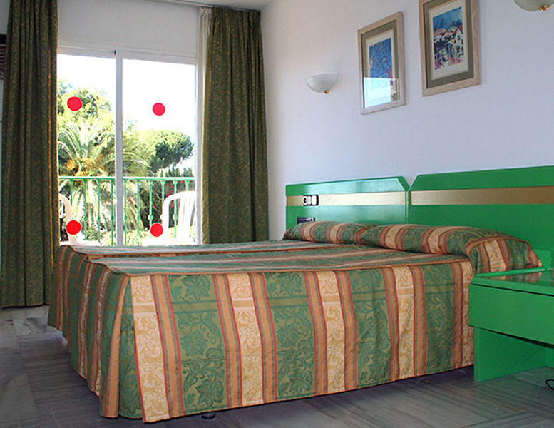 Hotel Nerja Club by Dorobe Hotels 3