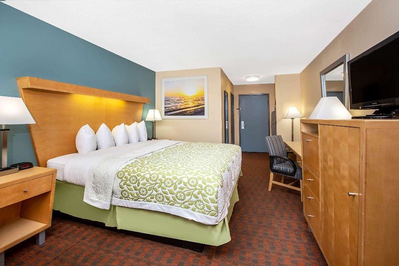 Days Inn Woodland 4