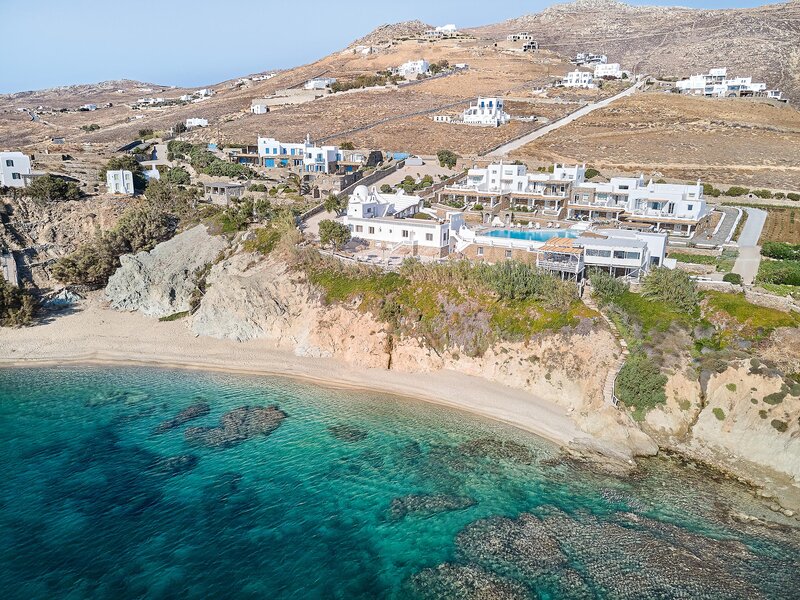 Mykonos Lolita, A Grecotel Resort to Live 15