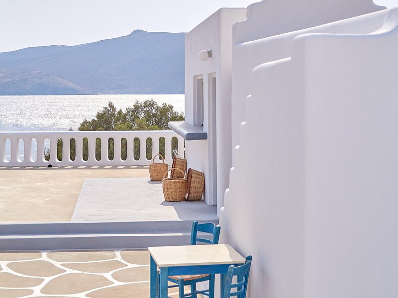 Mykonos Lolita, A Grecotel Resort to Live 22
