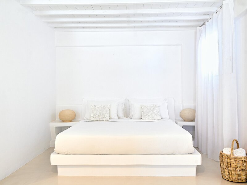 Mykonos Lolita, A Grecotel Resort to Live 26