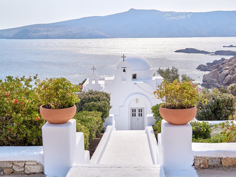 Mykonos Lolita, A Grecotel Resort to Live 31