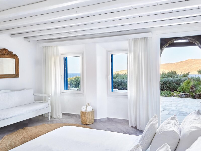 Mykonos Lolita, A Grecotel Resort to Live 40