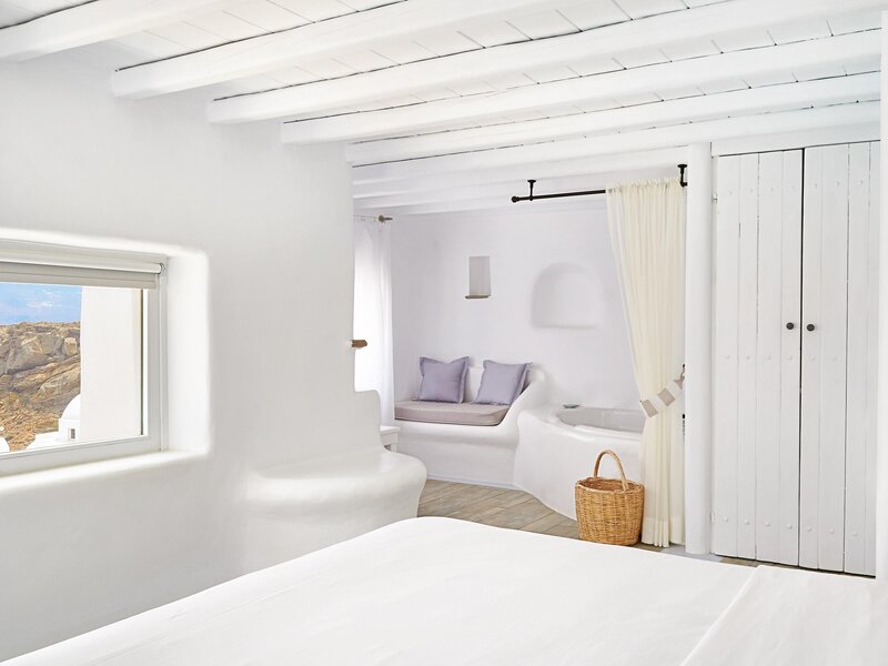 Mykonos Lolita, A Grecotel Resort to Live 43
