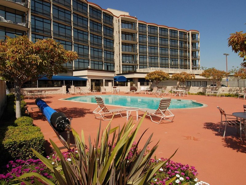 Oakland Airport Executive Hotel 2